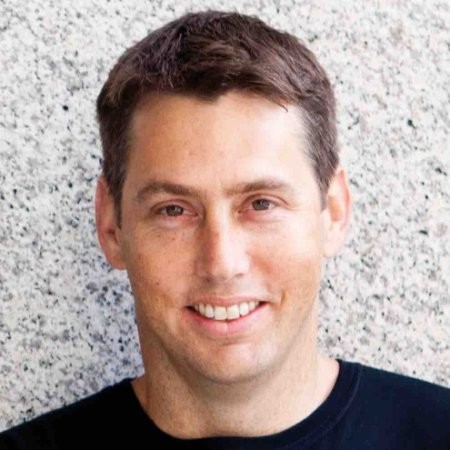 Yaniv Nizan, Referna